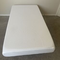 Twin Memory Foam Mattress And  Twin Frame