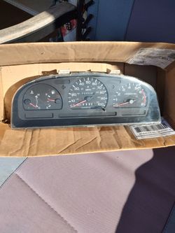 Instrument Gauge Cluster for Nissan Pickup or Pathfinder