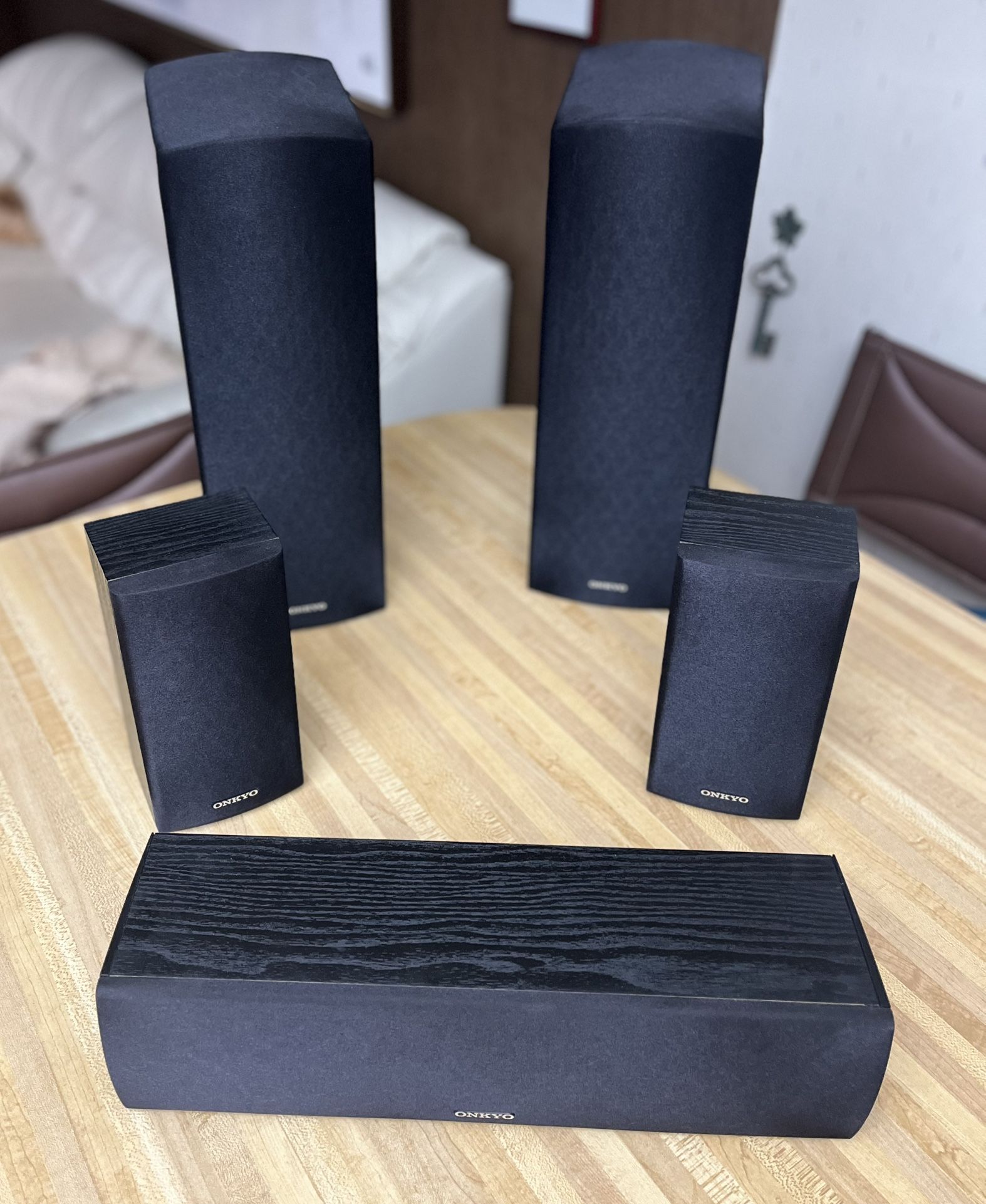 Onkyo Five Speaker Surround Sound - Like New