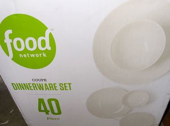 40 piece dinner set
