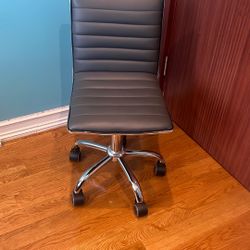 Adjustable desk Chair 