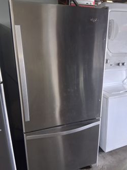 Whirlpool stainless steel French doors apartment size fridge fully functional