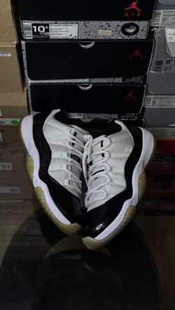 Air Jordan 11 Retro Low 'Concord'