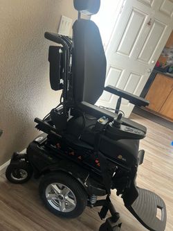 Electric Wheelchair