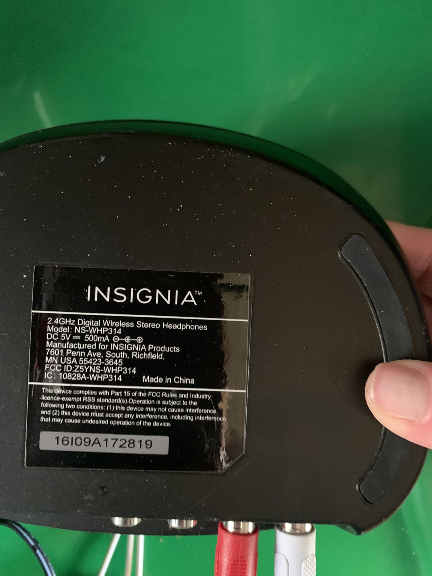 Insignia Wireless Headphones