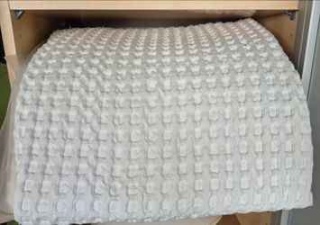 WEST ELM WAFFLE SHOWER CURTAIN