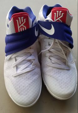 Nike Kyrie 2 GS basketball shoe