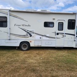 2003 Four winds motor home E-450