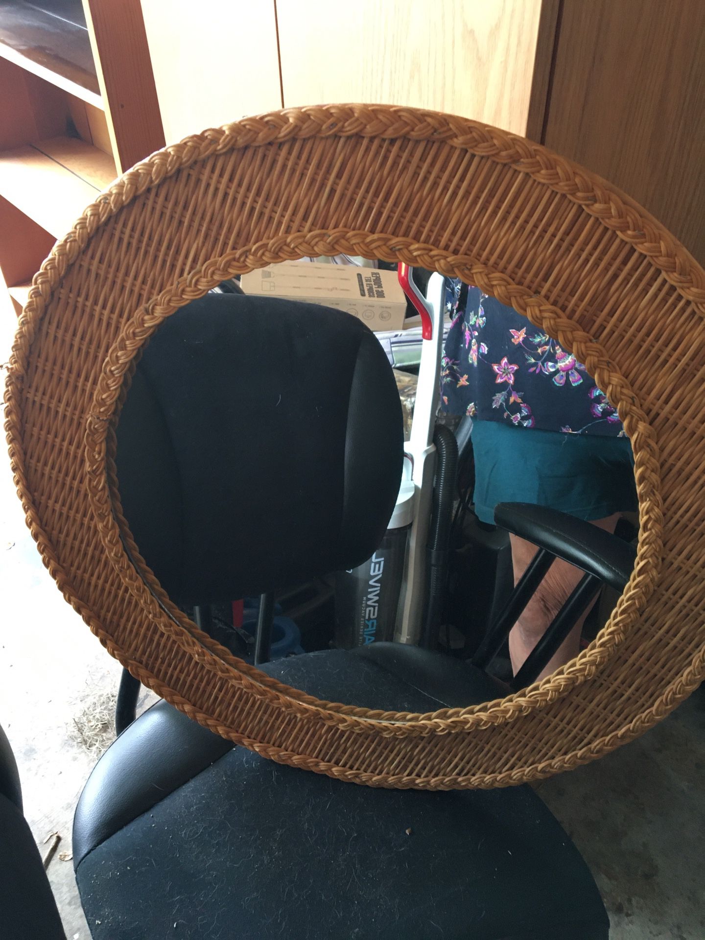 Nice Rattan Mirror Use In any Room Or Outdoors