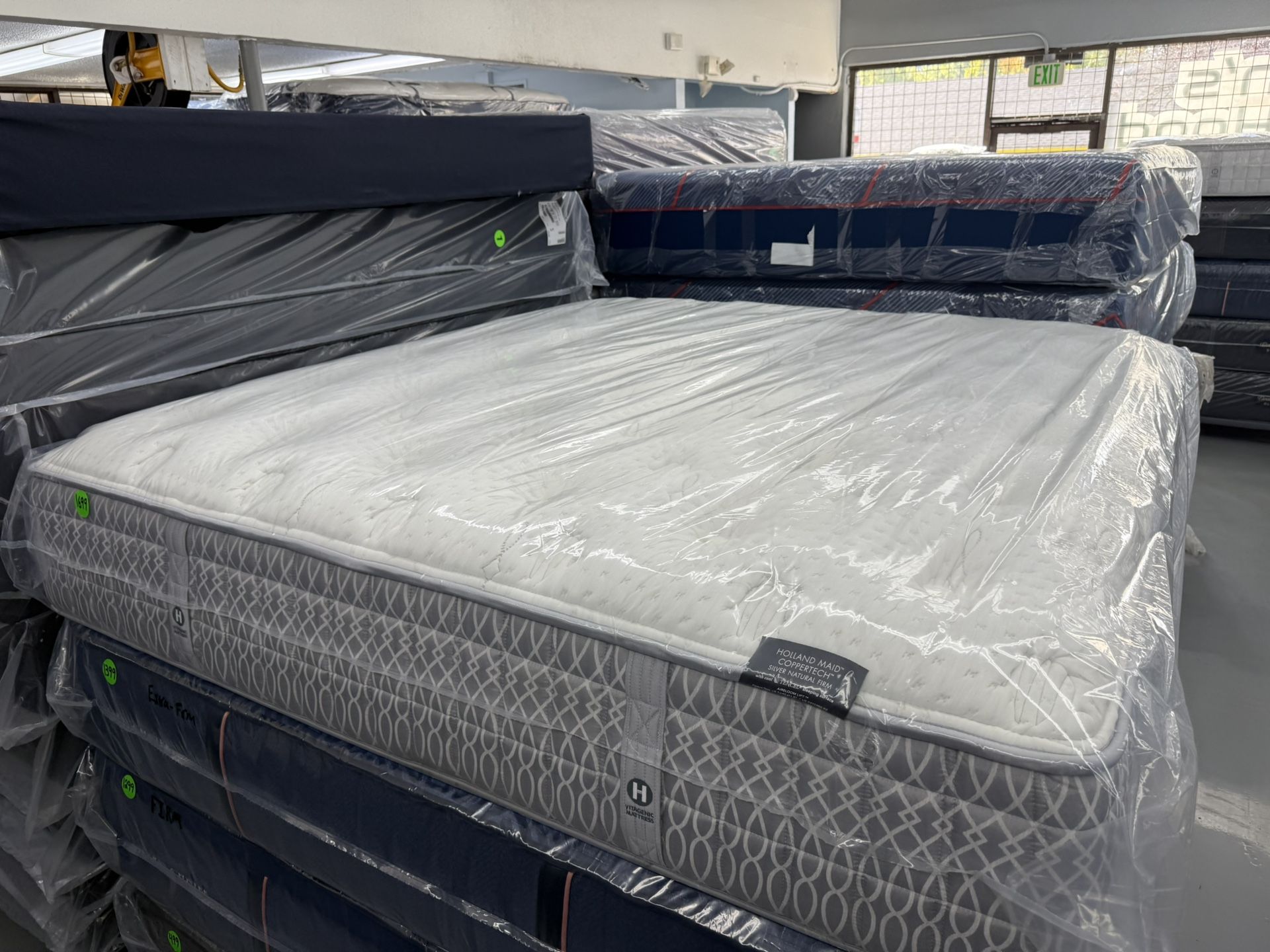 KING SIZE AIRELOOM HOLLAND MAID MATTRESS & BOX SPRINGS BED SET