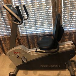 FreeMotion Recumbent Bike IN GREAT CONDITION 