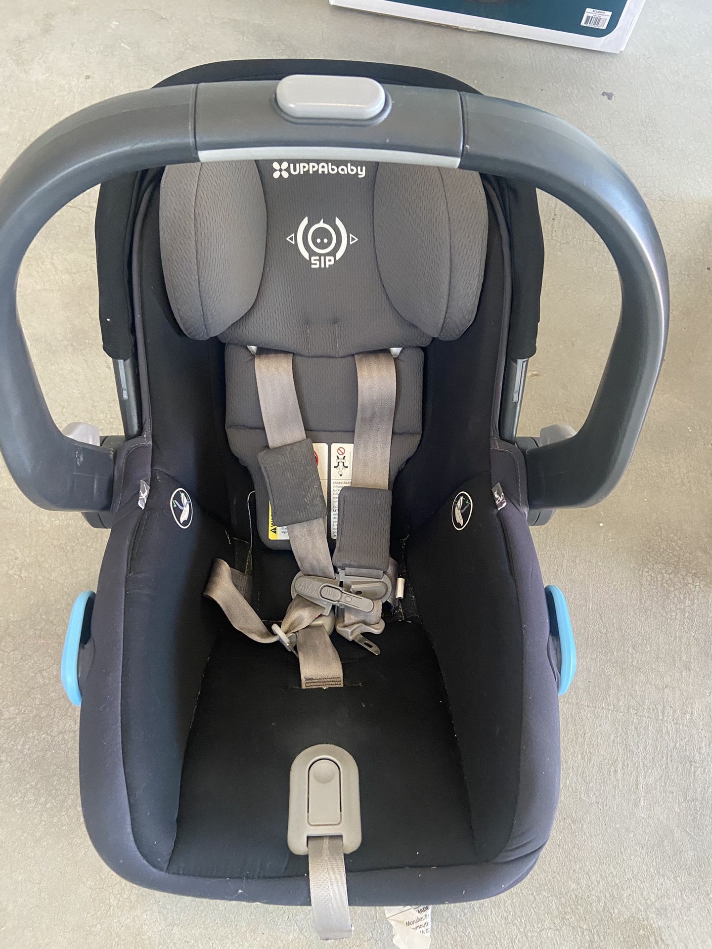 Uppababy Car seat And Base