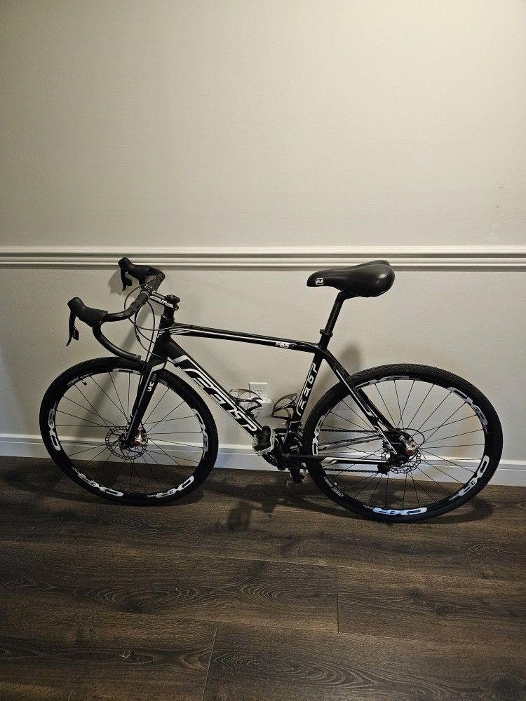 Felt F65X Road Bike.