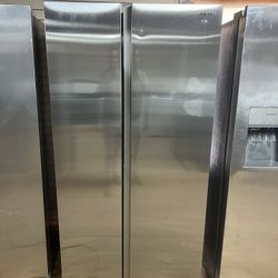 Sode By Side Refrigerator 