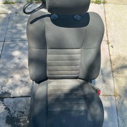 Dodge Challenger Seat