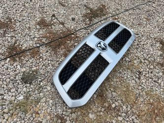 2013-2018 Dodge Ram 1500 OEM Grille