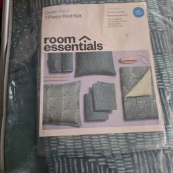 Room Essentials Dorm Bed 7 Piece Set Size XL