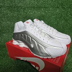 Nike Shox R4 – White/Metallic Silver – HQ1988-101 – Men’s 10 | New (No Lid Box)