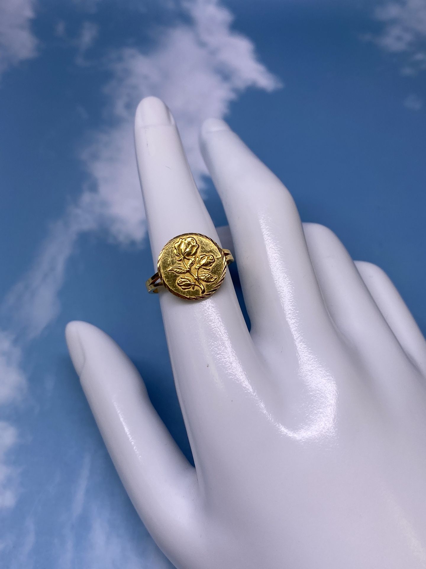21k Flower Ring