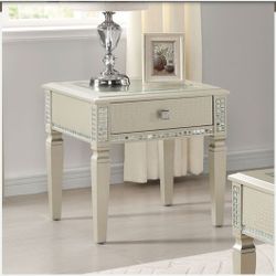 2 END TABLE NEW IN BOX ☎️ 1714586,2564
