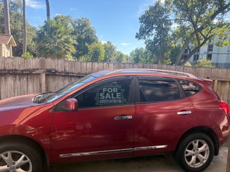 Nissan Rogue Red SUV