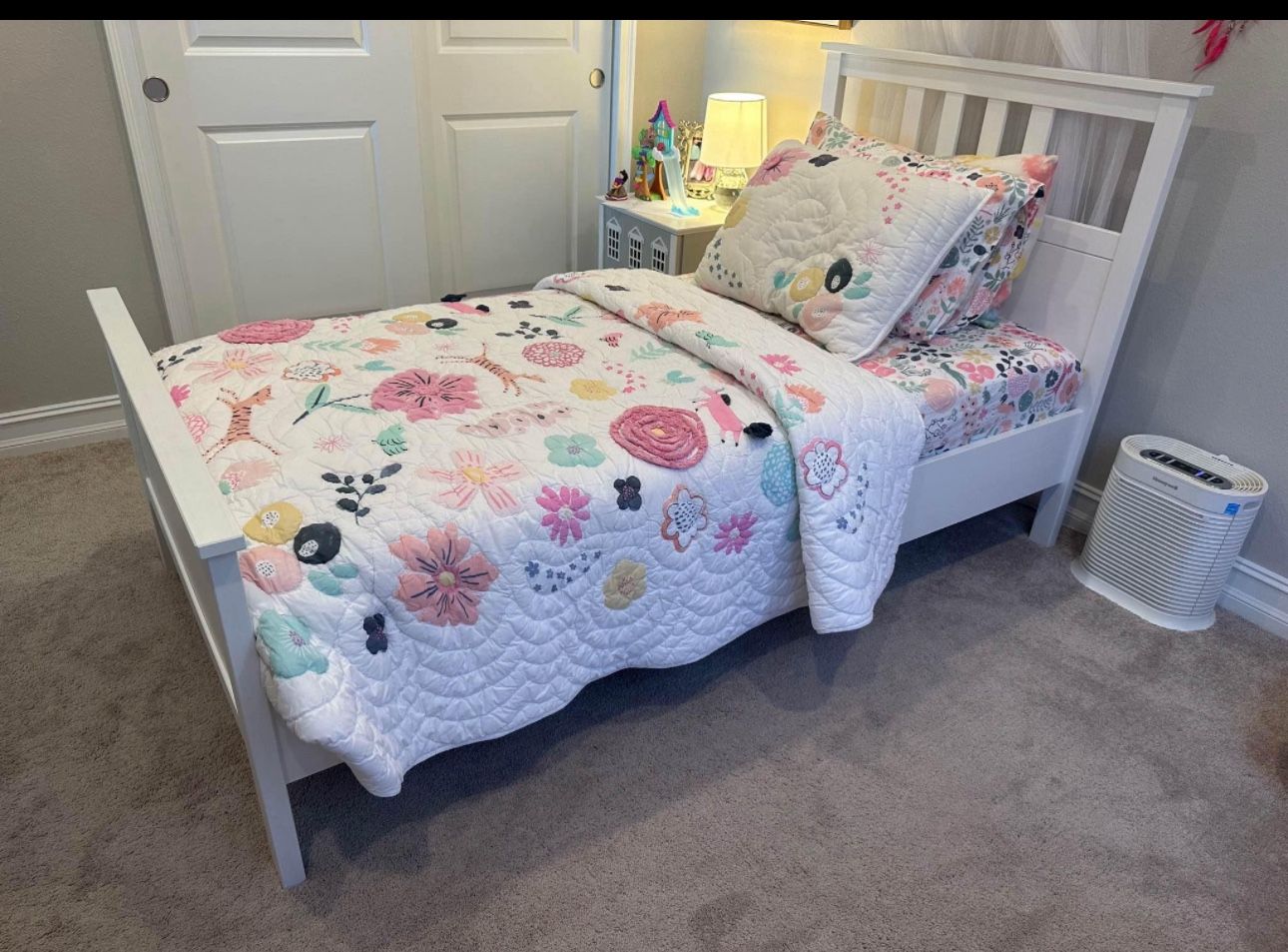 White IKEA HEMNES Twin Bed Frame + LURÖY Slatted Base –