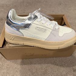 Women’s Vintage Havana Perforated Sneaker 