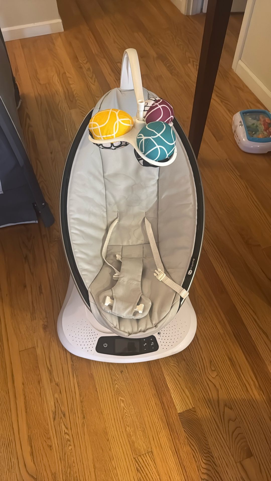 4 Moms Mamaroo Baby Swing