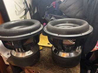 2 12s d1 zv4 both work but foams are patched but work perfectly.  No offers 480$