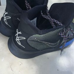 Nike Kyrie 7 EP Grind Size 8 Women’s And Size 6 Youth $50