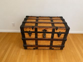 Wood steamer type trunk #1