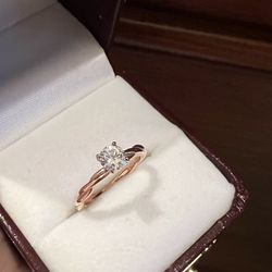 Cubic Zirconia 18k Ring