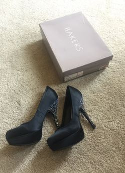 Bakers closed toe high heels 👠