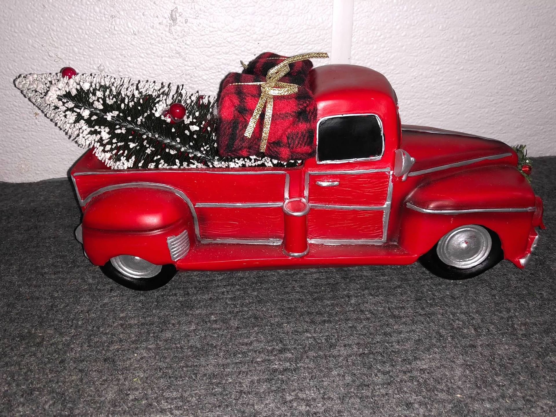Lots Of Christmas Decor- Prices Vary