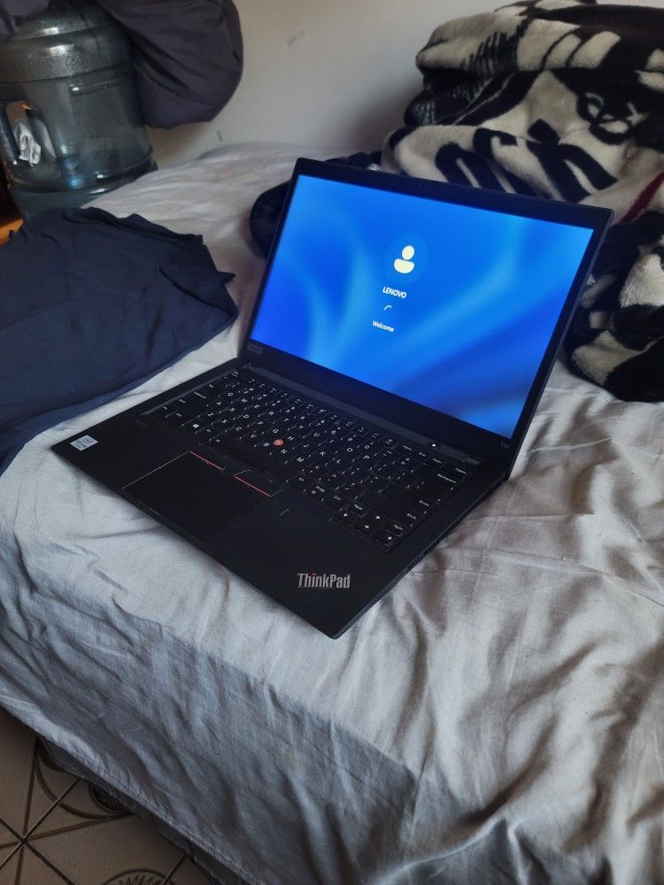 Laptop: Core i7. Windows 11 V-24H2, Wi-Fi, Bluetooth. MS-office. M.2 Drive, WebCam.