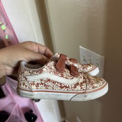 Size 10 Toddler Vans Like New