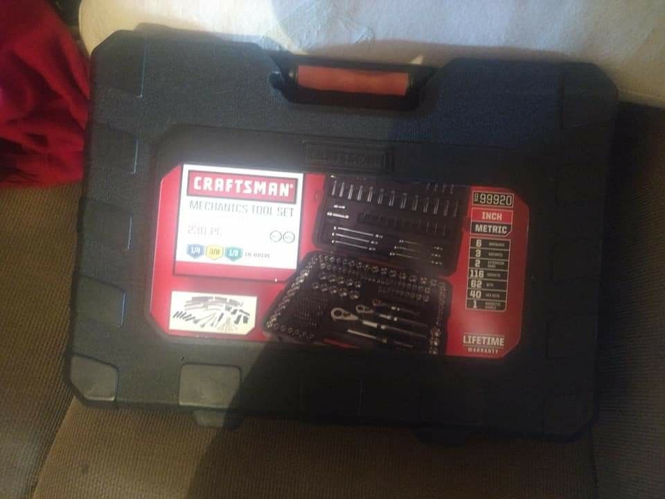 CRAFTSMAN TOOLS SET 230 PCS NEW