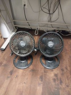2 TURBO FORCE ROTATING AIR FANS