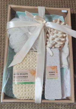 Spa/ Bath and Body Accessories