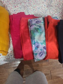 9 Pair of Capri Pants
