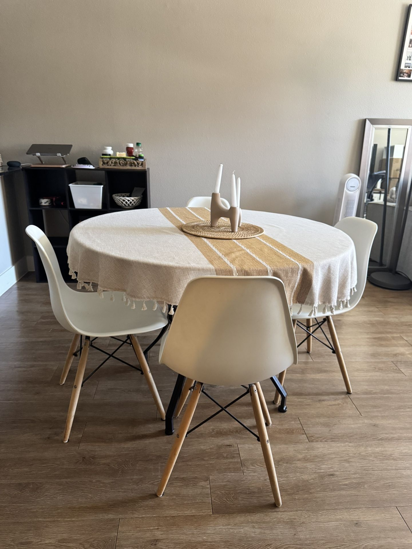 Round Glass Dining Table