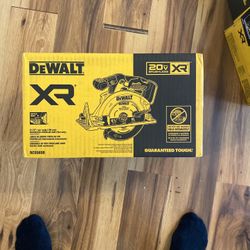 Dewalt 20v XR 6-1/2” Circular Saw