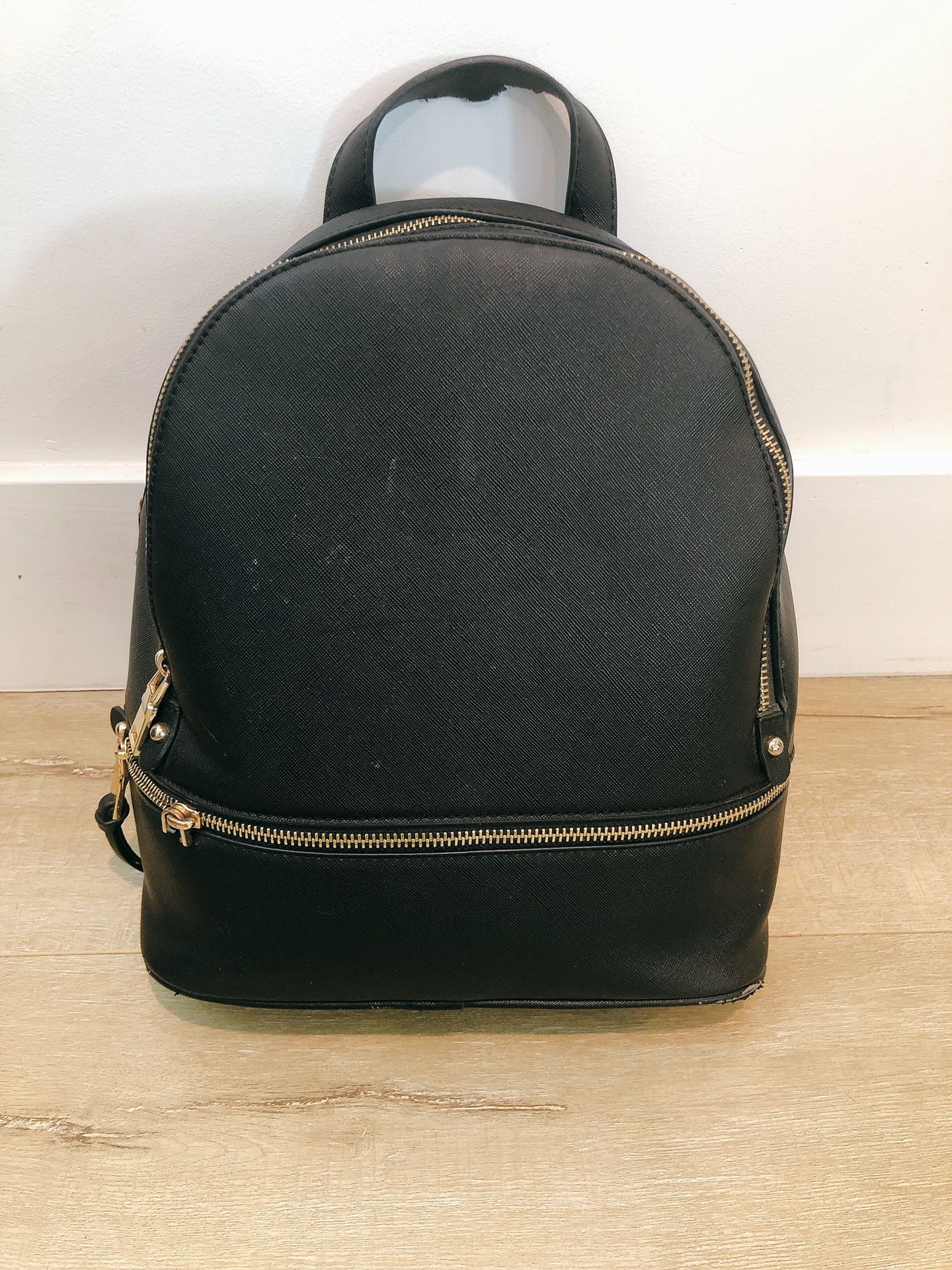 WINDSOR black gold backpack