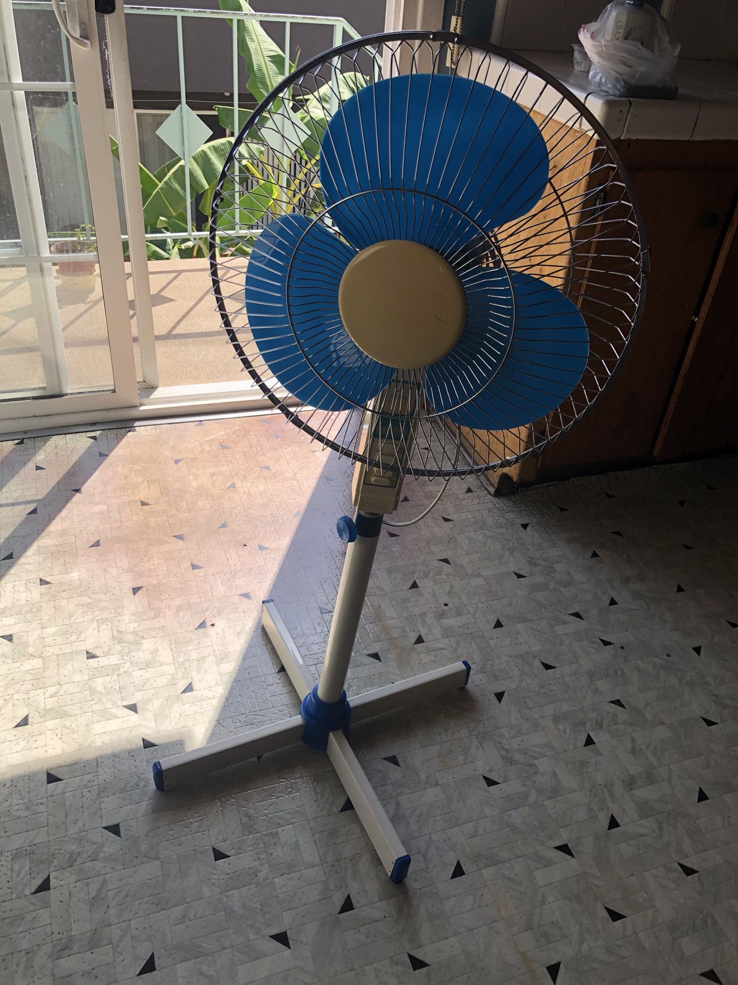Retro Vintage Super Deluxe Electric Fan Blue for Sale in Culver City, CA OfferUp