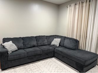 Altari 2-Piece Sectional with Chaise