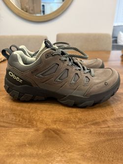 Oboz Waterproof Hiking Shoes New No Box