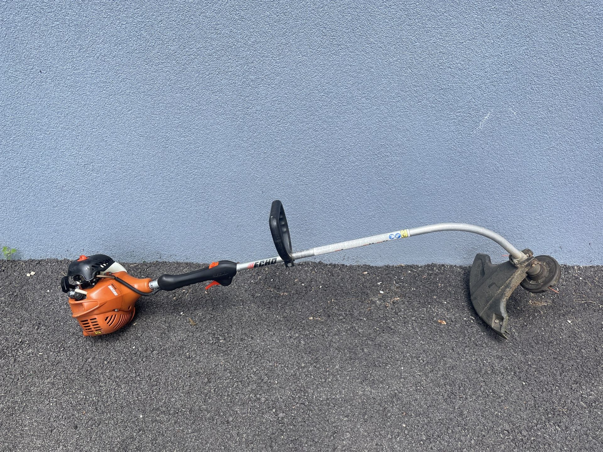 Echo GT225 weed eater weed trimmer works great! for Sale in