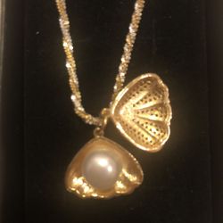 18 k/925 sterling silver fresh water pearl pendant