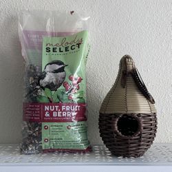 New Home Decor Bird Feeder With Bird Food 