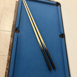 Mini Pool table